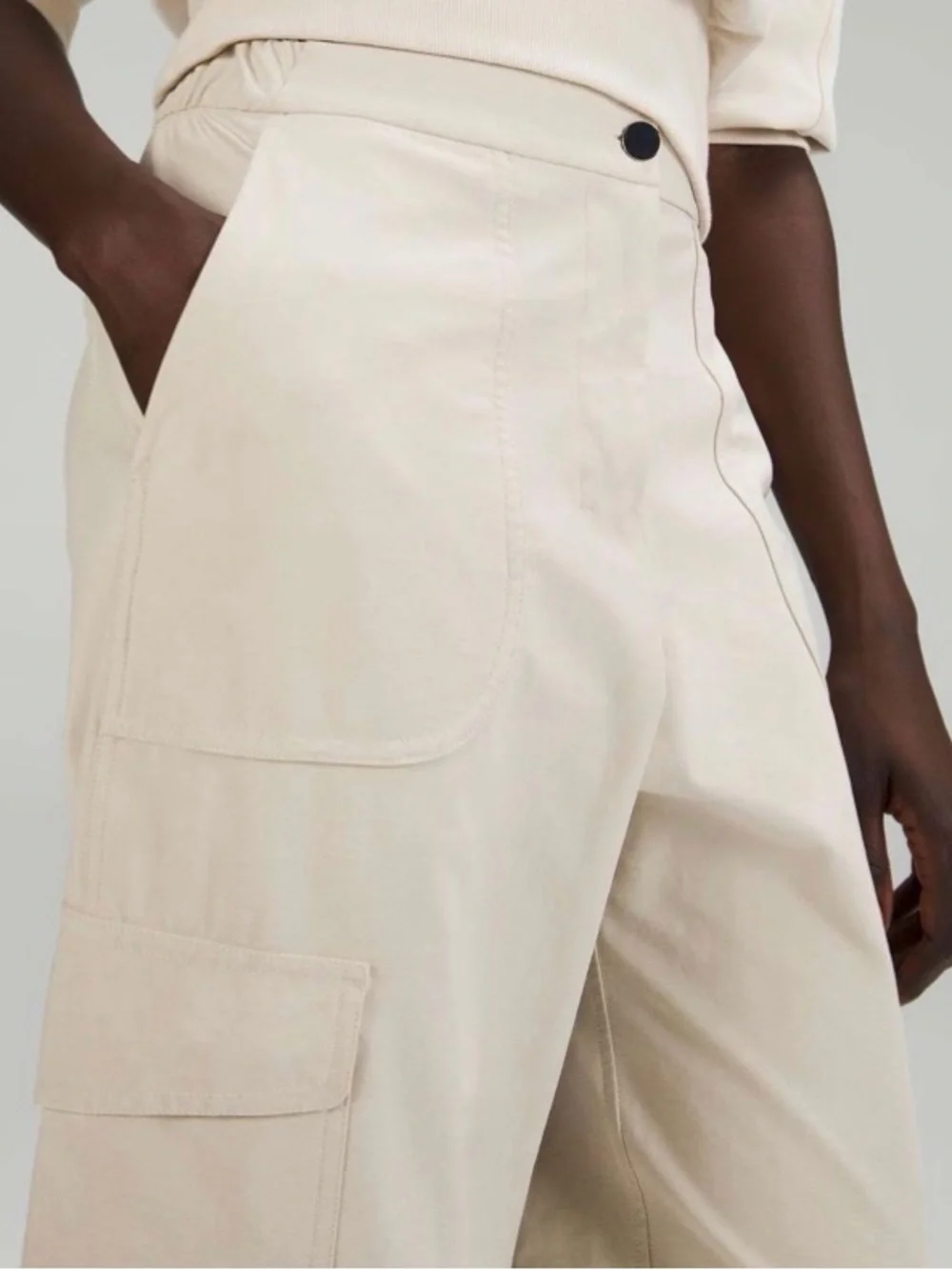 Lululemon Light Utilitech Cargo Pocket High-Rise Pant Natural Ivory size 28 - Picture 2 of 9